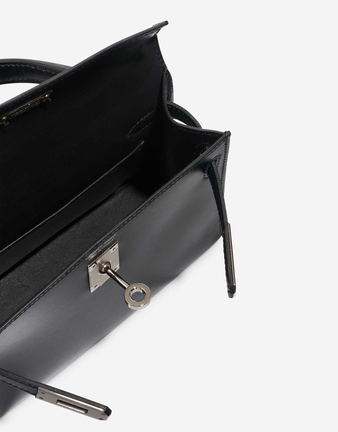 Nelly 19 Noir Lisse Argent